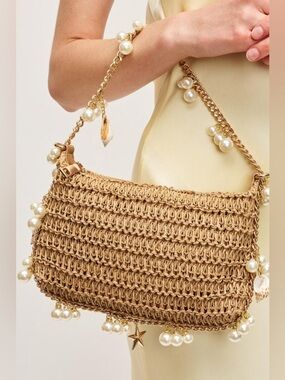 STEPH STRAW PEARL LINED EVENING
BAG/KHAKI